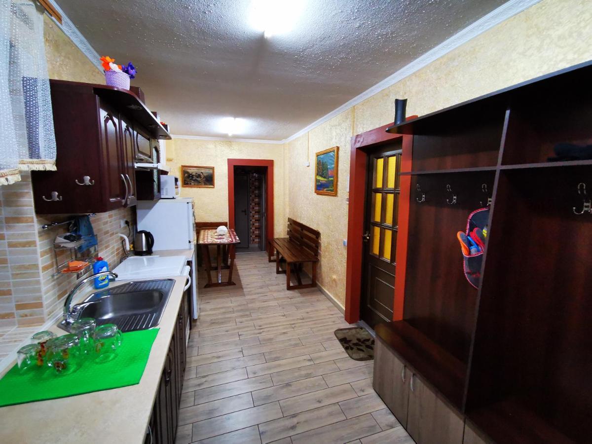 Yahotyn Міні Квартал酒店 外观 照片